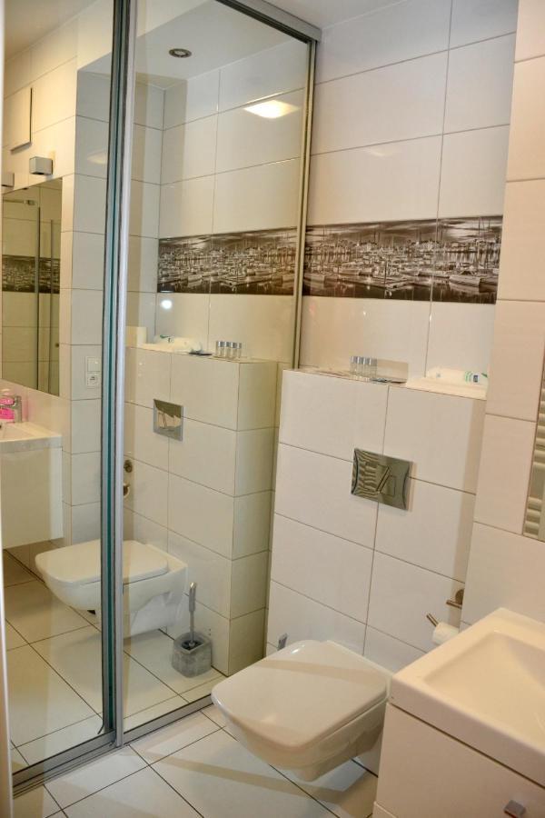 Apartamenty Centrum Nad Motlawa Z Widokiem Na Patio Z Balkonem Gdansk Exterior foto