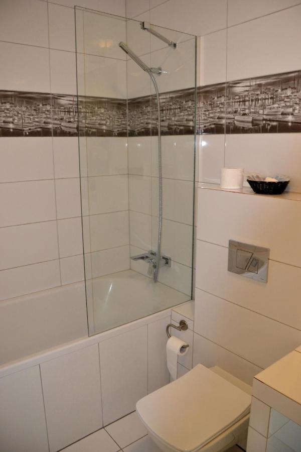 Apartamenty Centrum Nad Motlawa Z Widokiem Na Patio Z Balkonem Gdansk Exterior foto